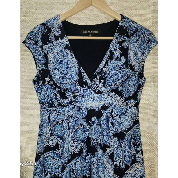 DK Jones Wear pretty floral summer dress - Picture 7 of 8